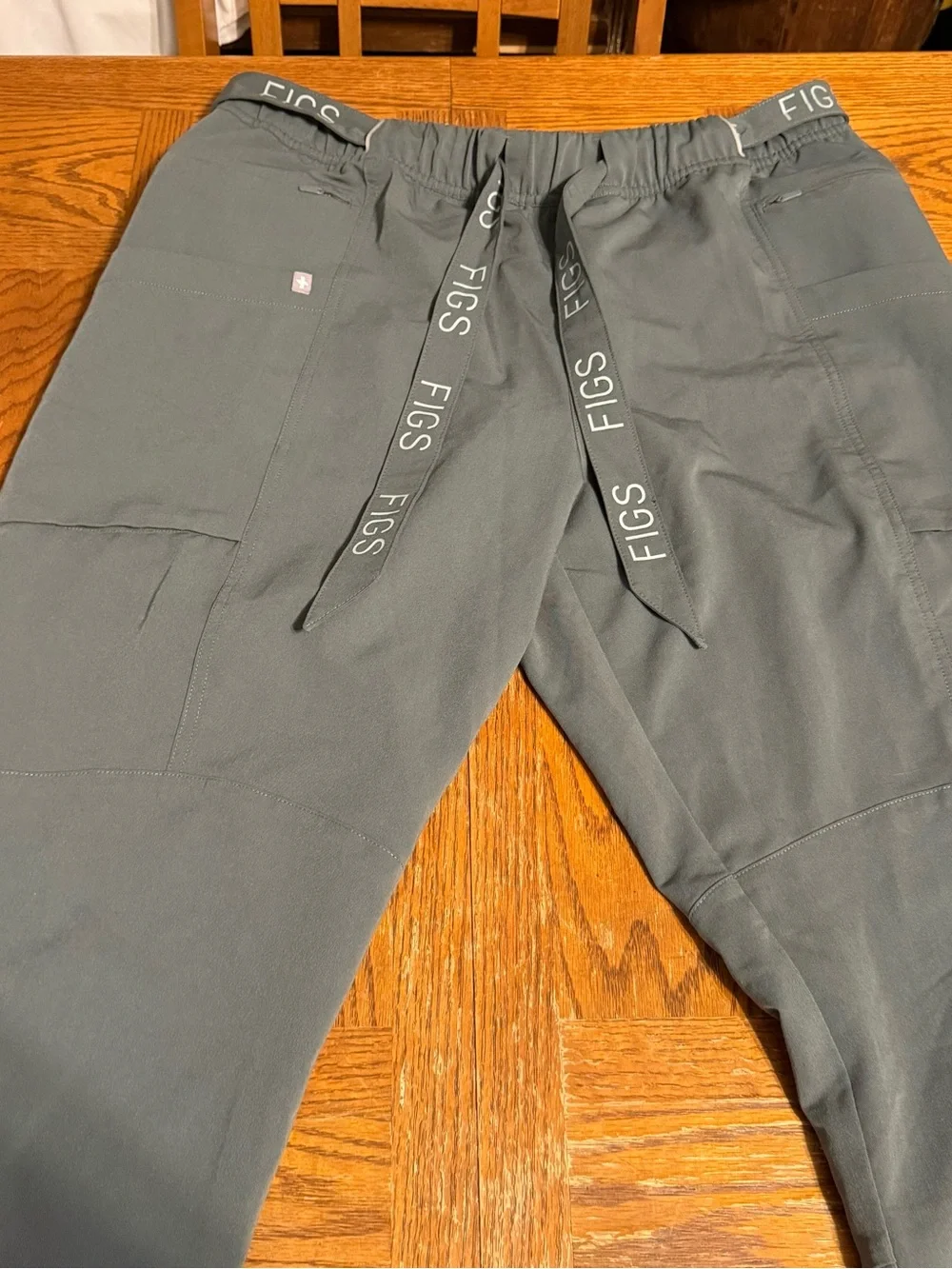FIGS Winton High Waisted Cargo Jogger Scrub Pants Classic in Bonsai Sz XL Women